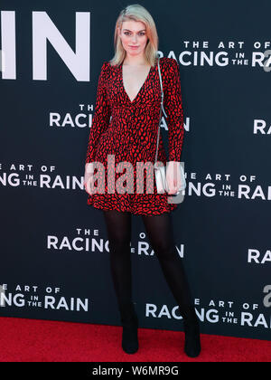 Hollywood, États-Unis. 06Th Aug 2019. HOLLYWOOD, LOS ANGELES, CALIFORNIE, USA - 01 août : Lola Lennox arrive à la première de Los Angeles de la 20th Century Fox's 'The Art of Racing in the Rain' tenue à l'El Capitan Theatre Le 1 août 2019 à Hollywood, Los Angeles, Californie, États-Unis. (Photo par Xavier Collin/Image Crédit : Agence de Presse) L'agence de presse Image/Alamy Live News Banque D'Images