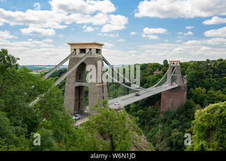 Clifton Suspension Bridge enjambant la rivière Avon, Bristol, Royaume-Uni Banque D'Images