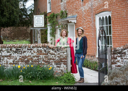 Jane Austen's ancien brique rouge accueil sur la succession, Chawton Hampshire, England, UK, elle s'y installe en 1809 pour les huit dernières années de sa vie. Banque D'Images