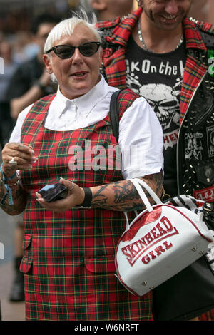 Blackpool, Lancashire, Royaume-Uni. 2 Août, 2019. Plus grand Festival de rébellion punk festival à Blackpool. Au début du mois d'août, jardins d'hiver de Blackpool est l'hôte d'une grande gamme de punk de la 21e édition du Festival de la rébellion attirant des milliers de touristes dans la station. Plus de 4 jours tous les mois d'août dans la région de Blackpool, le meilleur en matière de Punk se rassemblent pour cet événement social de l'année avec 4 jours de musique sur 6 étapes avec des masses de bandes. Crédit ; Crédit : MediaWorldImages/Alamy Live News Banque D'Images