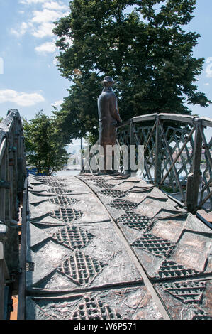 Monument à Imre Nagy Banque D'Images