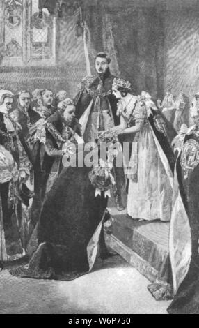 "Une Investiture de l'ordre de la jarretière par la reine Victoria', c1830s, (1901). Victoria (1819-1901) qui confère l'ordre de la Jarretière. "De l'Illustrated London News Record de la glorieuse époque de la reine Victoria 1837-1901 : la vie et l'accession du roi Édouard VII et la vie de la Reine Alexandra". [Londres, 1901] Banque D'Images