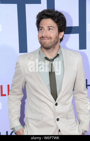 Jake Hoffman à la Los Angeles Projection spéciale de "Otherhood Netflix" tenue à l'Egyptian Theatre d'Hollywood, CA, le 31 juillet 2019. Photo par : Richard Chavez / PictureLux Banque D'Images