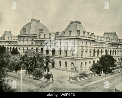 'La Maison du Parlement, Brisbane', 1901. À la suite de controverses et d'indécision, les plans de Charles Tiffin ont été sélectionnés, le 14 juillet 1865 la première pierre a été posée par Sir George Bowen, le bâtiment a été construit par Joshua Jeays. À partir de "l'Australie fédérée". [La société Werner, Londres, 1901] Banque D'Images