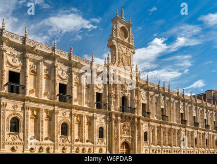 L'Hostal de San Marcos, le Convento de San Marcos, le Parador, style plateresque, à León, Castille et Leon, Espagne Banque D'Images