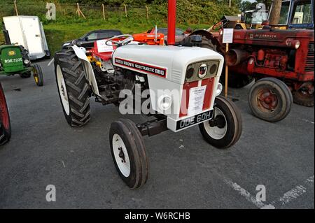 Un David Brown 880 selectamatic 1969 tracteur à un tracteur vintage et machines affichage à la 100e Royal Welsh Show 2019, Builth Wells Banque D'Images