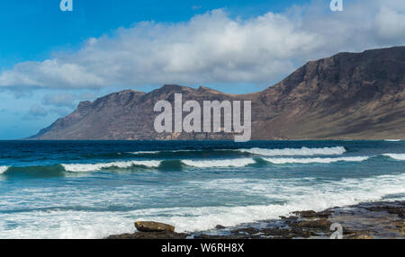 Beach - playa de Famara Banque D'Images
