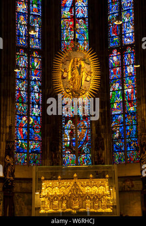 Cathédrale d'Aix, Aix-la-Chapelle cathédrale ou Aix-la-Chapelle, Marienkirche Madonna du saint rosaire dans l'abside de la choeur gothique Banque D'Images