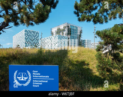 La Cour Pénale Internationale de La Haye dans les bâtiments La Haye Pays-Bas - ICC Den Haag Nederland. ​La Cour Pénale Internationale CPI avec signe. Banque D'Images