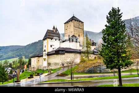 Vue sur Château Mauterndorf Salzbourg en Autriche de l'État Banque D'Images