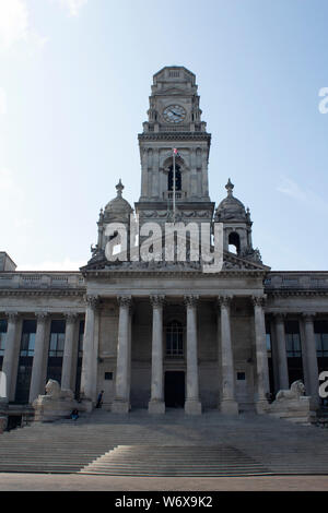 Portsmouth Guildhall Guildhall Square, Portsmouth, Hampshire, England UK Banque D'Images