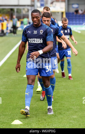 Kingston, au Royaume-Uni. 06Th Aug 2019. Paul Kalambayi de l'AFC Wimbledon se réchauffe au cours de l'EFL Sky Bet League 1 match entre l'AFC Wimbledon et Rotherham United au Cherry Red Records Stadium, Kingston, en Angleterre, le 3 août 2019. Photo de Ken d'Étincelles. Usage éditorial uniquement, licence requise pour un usage commercial. Aucune utilisation de pari, de jeux ou d'un seul club/ligue/dvd publications. Credit : UK Sports Photos Ltd/Alamy Live News Banque D'Images