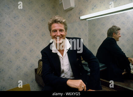 La chanteuse et artiste du spectacle Joe Longthorne Banque D'Images