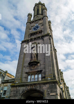 Statue de William Wallace à la Wallace Tower, High Street, Ayr, Ayrshire du Sud, Ecosse, Royaume-Uni Banque D'Images