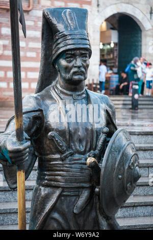 Statue dans une rue. Banque D'Images