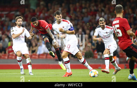 Principauté Stadium, Cardiff, Royaume-Uni. 3e août 2019. La Coupe des Champions internationaux ; football Manchester United contre l'AC Milan ; Marcus Rashford pousses de Manchester United pour marquer le but premier du Manchester United à la 14ème minute ce qui en fait 1-0 : Action Crédit Plus Sport/Alamy Live News Banque D'Images