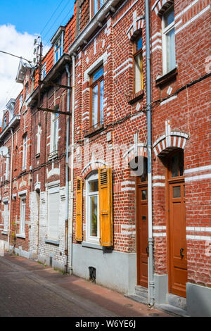 Dans le quartier de la rue de Lille Wazemmes avec des petites maisons en briques où les travailleurs vivaient pendant la révolution industrielle. La France. Banque D'Images