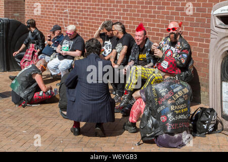 Blackpool, Lancashire, Royaume-Uni. 3 août 2019. Le fabuleux festival de rébellion Punk revient à les jardins d'hiver à Blackpool pour un week-end de vivre la musique punk rock. La rébellion Festival, anciennement vacances au soleil et le gaspillage de Festival est un festival de rock punk britannique tenue pour la première fois en 1996. Cet événement ouvert à tous les attire des milliers de visiteurs d'outre-mer pour voir tous leurs musiciens punk préférés en un seul endroit. Credit : Cernan Elias/Alamy Live News Banque D'Images
