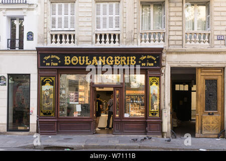 Boulangerie française Paris - extérieur d'une boulangerie dans le quartier du Marais à Paris, France. Banque D'Images