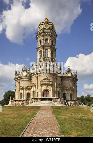 Église Notre Dame de la garde (église Znamenskaya) dans Dubrovitsy. Podolsk district. La Russie Banque D'Images