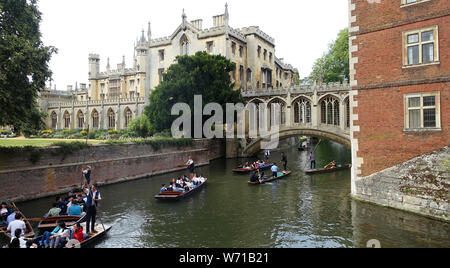 Pont des Soupirs Cambridge en Angleterre Banque D'Images