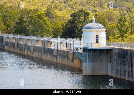 Sanur Weir réservoir d'eau potable de Perth en Australie occidentale Banque D'Images