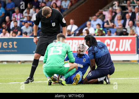 Kingston, au Royaume-Uni. 06Th Aug 2019. Paul Kalambayi de l'AFC Wimbledon est blessé au cours de l'EFL Sky Bet League 1 match entre l'AFC Wimbledon et Rotherham United au Cherry Red Records Stadium, Kingston, en Angleterre, le 3 août 2019. Photo de Ken d'Étincelles. Usage éditorial uniquement, licence requise pour un usage commercial. Aucune utilisation de pari, de jeux ou d'un seul club/ligue/dvd publications. Credit : UK Sports Photos Ltd/Alamy Live News Banque D'Images