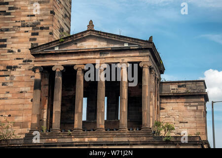 Glasgow, Ecosse, Royaume-Uni. 3 Août 2019 : photos de la Calédonie Road église libre dans l'Gorbals. Banque D'Images