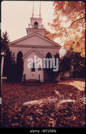 L'Église épiscopale, BRONSON église paroissiale Construite en 1835 DANS LE STYLE NÉO-grec dans la péninsule, l'Ohio, près de Akron. Il est typique de l'ARCHITECTURE DE L'OUEST DANS LA ZONE DE RÉSERVE. Il a été rénové dans la manière gothique victorien Carpenter en 1888, et a été restauré en 1968. Bien QU'IL NE SOIT PLUS UTILISÉ COMME UNE ÉGLISE, IL EST À LA DISPOSITION DU PUBLIC. Le village est situé à l'intérieur de la Cuyahoga Valley National Recreation Area QUI A ÉTÉ SIGNÉ EN DÉCEMBRE 1974 Banque D'Images