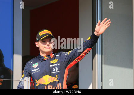 Hungaroring, Mogyorod, Budapest, Hongrie. 4e août 2019. Formula 1 Grand Prix Rolex Hongrie ; la Journée de la course ; l'Aston Martin Red Bull Racing, Max Verstappen célèbre sa 2ème placé terminer : Action Crédit Plus Sport/Alamy Live News Banque D'Images