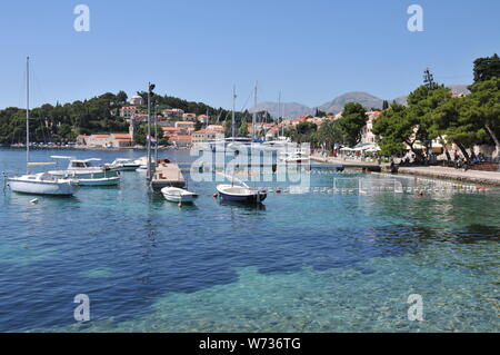 La Croatie Cavtat Harbor avec de l'eau Cour Polo Banque D'Images