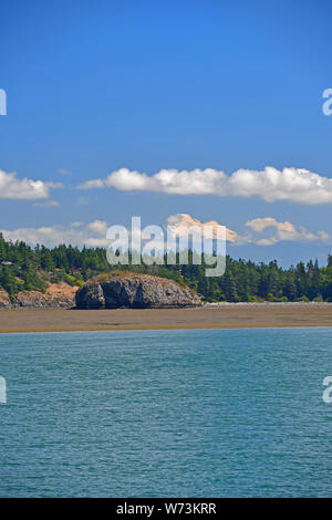 Vue sur le canal Swinomish près de la mer des Salish de la Conner, Washington Banque D'Images