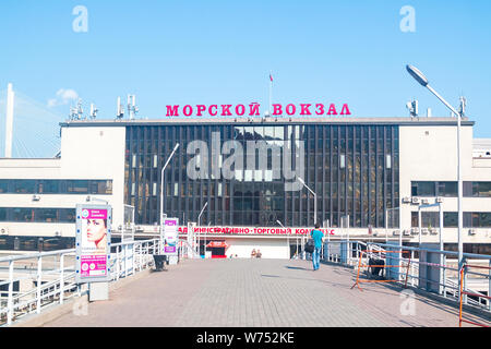 VLADIVOSTOK, RUSSIE - Août 2, 2019 : Le bâtiment de l'office de tourisme dans la capitale de l'Extrême-Orient de la Russie Vladivostok, situé dans la région de Primorsky Krai. Banque D'Images