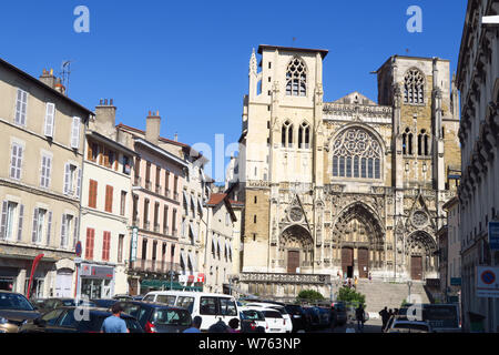 Cathédrale Saint Maurice sur la commune de Vienne sur les berges du Rhône, France Banque D'Images