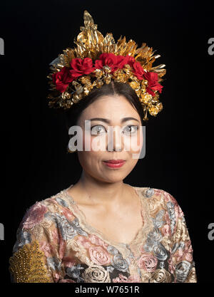 Portrait de danse balinaise et gamelan membre du groupe. La danse et la musique traditionnelles de Bali, Indonésie, Asie du Sud-Est, y compris Legong Barong Danse de bienvenue Banque D'Images