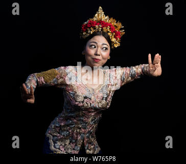 Portrait de danse balinaise et gamelan membre du groupe. La danse et la musique traditionnelles de Bali, Indonésie, Asie du Sud-Est, y compris Legong Barong Danse de bienvenue Banque D'Images