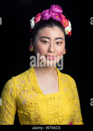Portrait de danse balinaise et gamelan membre du groupe. La danse et la musique traditionnelles de Bali, Indonésie, Asie du Sud-Est, y compris Legong Barong Danse de bienvenue Banque D'Images