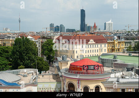 16.06.2019, Vienne, Autriche, Europe - Aperçu de la grande roue Wiener Prater du district à Stuwerviertel vers Donaucity. Banque D'Images