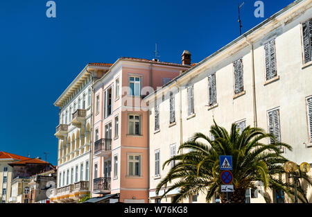 Maisons de la vieille ville de Porec, Croatie Banque D'Images