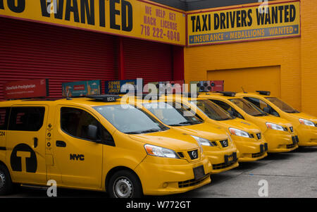 Les chauffeurs de taxi voulaient se connecter à Brooklyn New York Banque D'Images