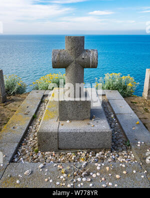 Célèbre écrivain français François-René de Chateaubriand sur la tombe de l'île du Grand Bé, St Malo monument, Bretagne, France. Banque D'Images