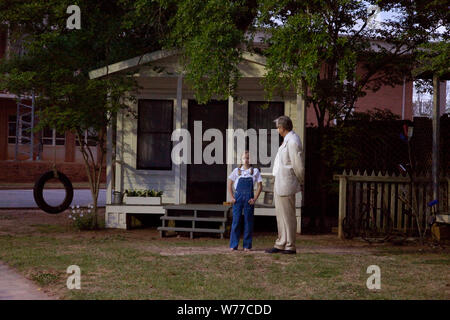 Une scène de la pièce de To Kill A Mockingbird, effectuée à Monroeville, Pennsylvania Description physique : 1 photographie : numérique, TIFF, la couleur. Notes : Cette présentation spéciale commémore le 50e anniversaire du best-seller, le prix Pulitzer en roman d'Harper Lee, originaire de Monroeville, Alabama. De nombreux lettrés et les résidents locaux estiment certains de l'enfance de Mme Lee connaissances ont servi de modèle pour les personnalités dans le vénéré livre concernant la lutte contre l'injustice raciale dans le sud pendant les années 1930. ; Don ; F. George Landegger ; 2010 ; (DLC/PP-2010:090) ; le formulaire. Banque D'Images