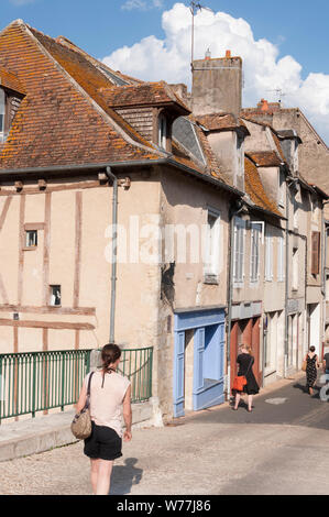 La ville de l'écrit et de l'artisanat livre Montmorillon France Banque D'Images