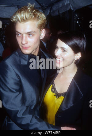 Jude Law, Sadie Frost, 1995, Crédit : John Barrett/PHOTOlink/MediaPunch Banque D'Images