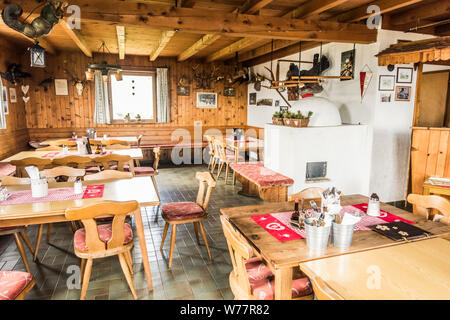 Le Blaser Hut refuge de montagne près du village de Trins, dans la vallée Gschnitztal près de ski au Tyrol sur le col du Brenner près d'Innsbruck Banque D'Images