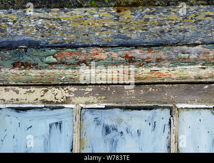 Wabi-Sabi une culture japonais de la natures passage du temps montrant la beauté dans l'art de l'imperfection et l'impermamence, cette image est une fenêtre en bois Banque D'Images