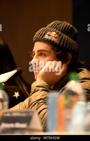 Le surfeur Mark McMorris assiste à une conférence de presse pour la prochaine Infiniti 2017 +Air Beijing Style Big Air FIS Snowboard World Cup à Beij Banque D'Images