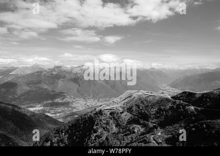 Paysage idyllique du Monte Tamaro en Suisse Banque D'Images