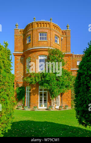 Watford, Royaume-Uni, septembre 2018, vue sur l'arrière de l'hôtel Grove par une journée ensoleillée, Hertfordshire, Angleterre Banque D'Images