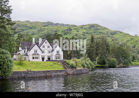Manor sur le Loch Katrine, Loch Lomond et les Trossachs National Park, Ecosse, Royaume-Uni Banque D'Images